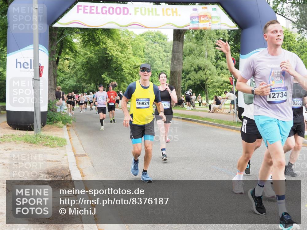 29.06.2025 - hella hamburg halbmarathon MichiJ http://msf.ph/oto/8376187 29.06.2025 10:45:25 Zwischen KM18-KM19 1319, 2159, 4767, 5084, 7189, 9655, 10268, 11605, 11846, 12734, 12779, 13512, 14673, 15217, 16409, 16563, 16608, 16924, 17346, 17967, 18327 meine-sportfotos.de