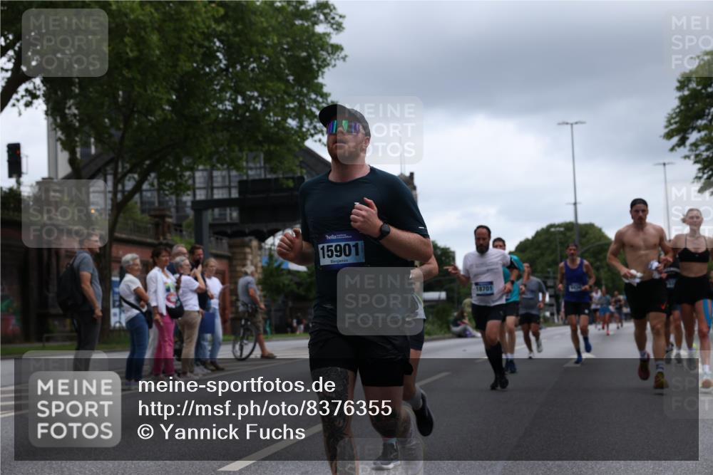 29.06.2025 - hella hamburg halbmarathon Yannick Fuchs http://msf.ph/oto/8376355 29.06.2025 10:54:20 20KM 1681, 2011, 2091, 2167, 2363, 2730, 4013, 5272, 6309, 8003, 8191, 8509, 8749, 9006, 9434, 10271, 10576, 11041, 11366, 11753, 11937, 13488, 13847, 14224, 14429, 14577, 15344, 15901, 16439, 16608, 17491, 17825, 18029, 18063, 18200, 18202, 18254, 18701, 19159, 19246 meine-sportfotos.de