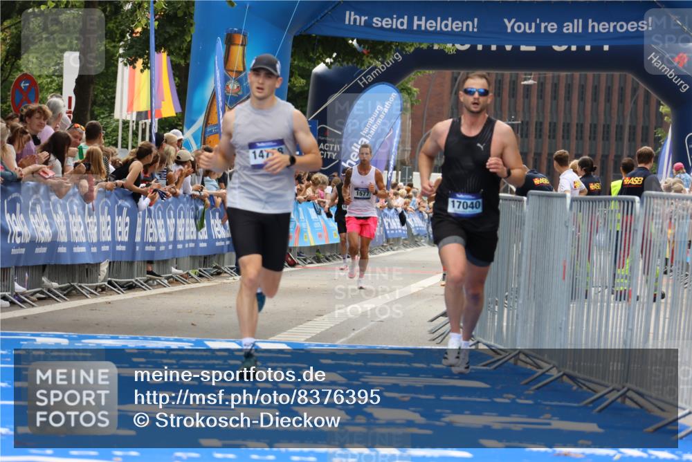29.06.2025 - hella hamburg halbmarathon Strokosch-Dieckow http://msf.ph/oto/8376395 29.06.2025 10:26:25 Ziel 7380, 14728, 17040 meine-sportfotos.de