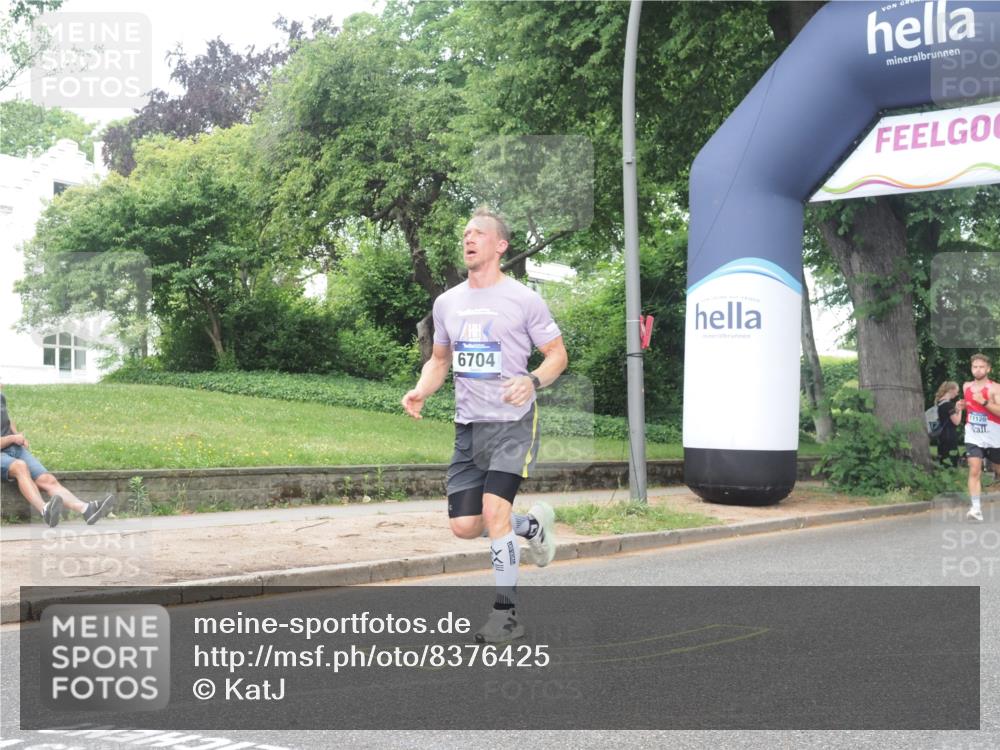 29.06.2025 - hella hamburg halbmarathon KatJ http://msf.ph/oto/8376425 29.06.2025 10:24:35 Zwischen KM18-KM19 6704 meine-sportfotos.de