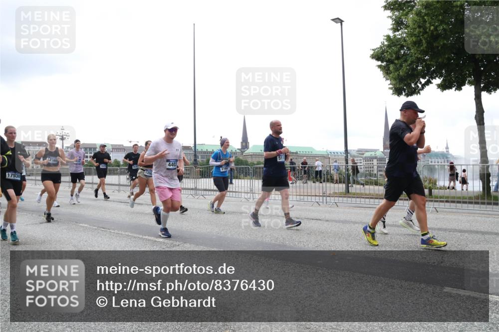 29.06.2025 - hella hamburg halbmarathon Lena Gebhardt http://msf.ph/oto/8376430 29.06.2025 10:49:18 Lombardsbrücke 17538, 1936, 1356, 4403, 2160, 511, 1525, 1625, 1805, 2067, 2160, 2395, 2527, 2541, 2668, 2713, 2792, 2927, 3070, 3086, 3183, 3215, 3232, 3253, 3383, 3943, 4403, 4525, 4527, 4589, 4769, 4809, 5106, 5118, 5463, 5479, 5480, 5551, 6015, 6191, 6437, 6566, 6979, 6989, 7062, 7301, 7650, 7931, 7936, 8549, 9245, 9261, 9341, 9359, 10033, 10038, 10081, 10130, 10333, 10479, 10782, 10785, 11000, 11031, 11192, 11558, 11631 meine-sportfotos.de