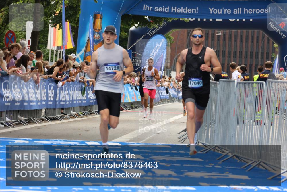 29.06.2025 - hella hamburg halbmarathon Strokosch-Dieckow http://msf.ph/oto/8376463 29.06.2025 10:26:25 Ziel 7380, 14728, 17040 meine-sportfotos.de