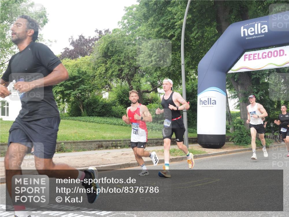 29.06.2025 - hella hamburg halbmarathon KatJ http://msf.ph/oto/8376786 29.06.2025 10:24:38 Zwischen KM18-KM19 6704 meine-sportfotos.de