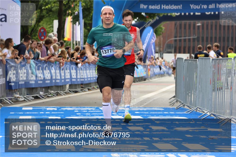 29.06.2025 - hella hamburg halbmarathon Strokosch-Dieckow http://msf.ph/oto/8376795 29.06.2025 10:26:03 Ziel 9767, 13779, 16615, 17003 meine-sportfotos.de