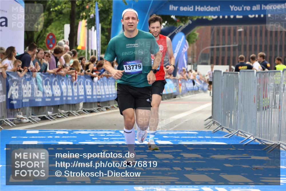 29.06.2025 - hella hamburg halbmarathon Strokosch-Dieckow http://msf.ph/oto/8376819 29.06.2025 10:26:03 Ziel 9767, 13779, 16615, 17003 meine-sportfotos.de