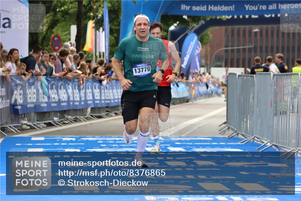 29.06.2025 - hella hamburg halbmarathon Strokosch-Dieckow http://msf.ph/oto/8376865 29.06.2025 10:26:03 Ziel 9767, 13779, 16615, 17003 meine-sportfotos.de