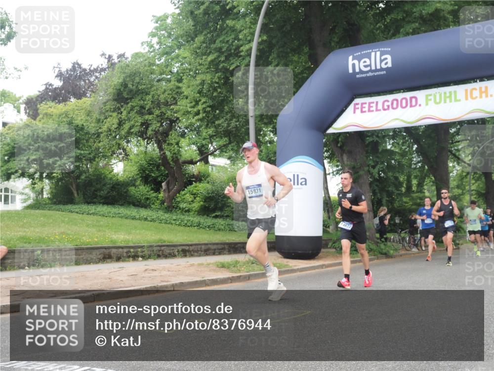 29.06.2025 - hella hamburg halbmarathon KatJ http://msf.ph/oto/8376944 29.06.2025 10:24:39 Zwischen KM18-KM19 6704 meine-sportfotos.de