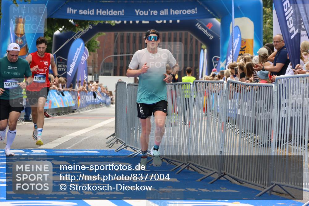 29.06.2025 - hella hamburg halbmarathon Strokosch-Dieckow http://msf.ph/oto/8377004 29.06.2025 10:26:01 Ziel 9767, 13779, 16615, 17003 meine-sportfotos.de
