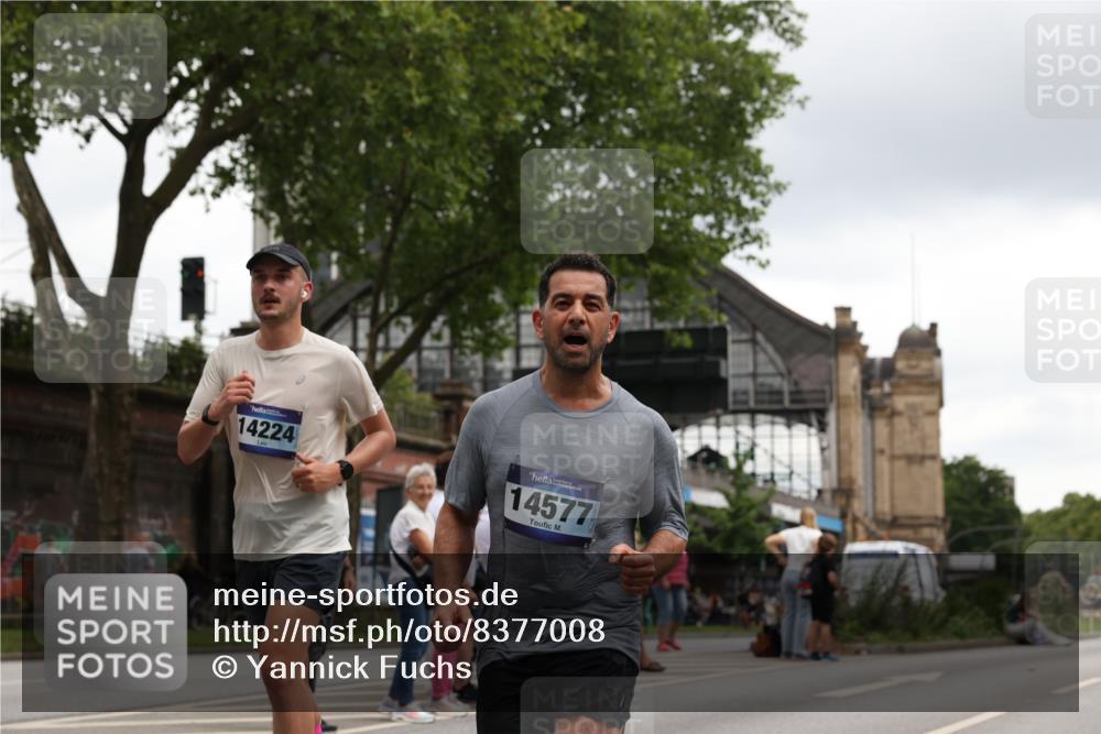 29.06.2025 - hella hamburg halbmarathon Yannick Fuchs http://msf.ph/oto/8377008 29.06.2025 10:54:25 20KM 1681, 2091, 2167, 2363, 2730, 4013, 6033, 6309, 7065, 8003, 8191, 8421, 8422, 8509, 8923, 9006, 9434, 10576, 11041, 11366, 11753, 11937, 12491, 13488, 13589, 14224, 14429, 14577, 15344, 15901, 16439, 17491, 17825, 17899, 18029, 18063, 18254, 18701, 19159, 19246 meine-sportfotos.de
