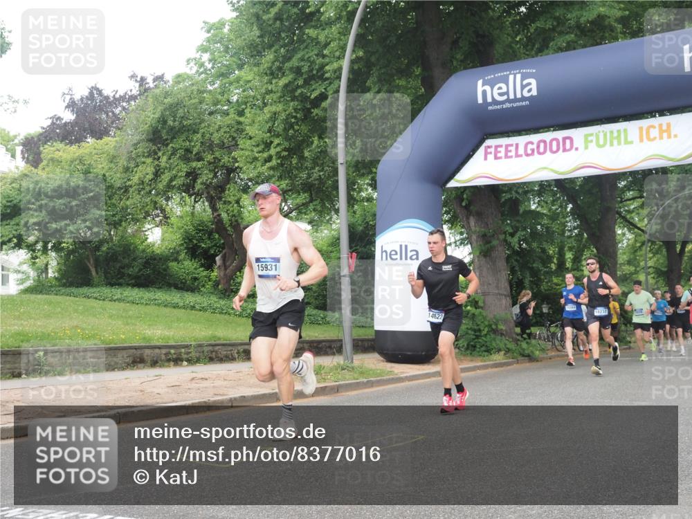 29.06.2025 - hella hamburg halbmarathon KatJ http://msf.ph/oto/8377016 29.06.2025 10:24:39 Zwischen KM18-KM19 6704 meine-sportfotos.de