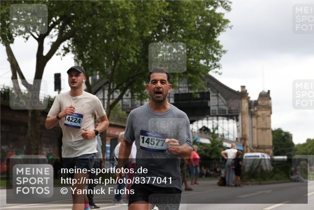 29.06.2025 - hella hamburg halbmarathon Yannick Fuchs http://msf.ph/oto/8377041 29.06.2025 10:54:25 20KM 1681, 2091, 2167, 2363, 2730, 4013, 6033, 6309, 7065, 8003, 8191, 8421, 8422, 8509, 8923, 9006, 9434, 10576, 11041, 11366, 11753, 11937, 12491, 13488, 13589, 14224, 14429, 14577, 15344, 15901, 16439, 17491, 17825, 17899, 18029, 18063, 18254, 18701, 19159, 19246 meine-sportfotos.de
