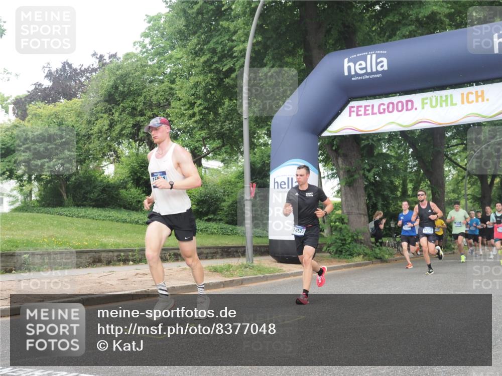 29.06.2025 - hella hamburg halbmarathon KatJ http://msf.ph/oto/8377048 29.06.2025 10:24:39 Zwischen KM18-KM19 6704 meine-sportfotos.de