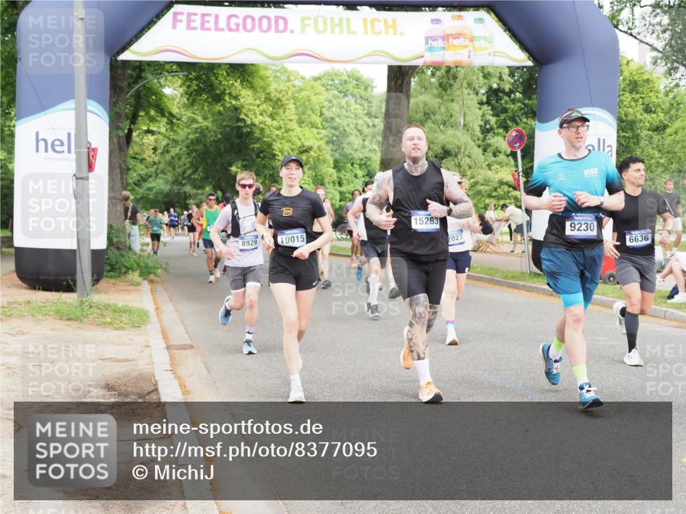 29.06.2025 - hella hamburg halbmarathon MichiJ http://msf.ph/oto/8377095 29.06.2025 10:45:35 Zwischen KM18-KM19 1642, 1946, 1951, 2027, 4796, 5675, 6636, 7138, 8929, 9230, 12144, 15263, 17810, 19015 meine-sportfotos.de