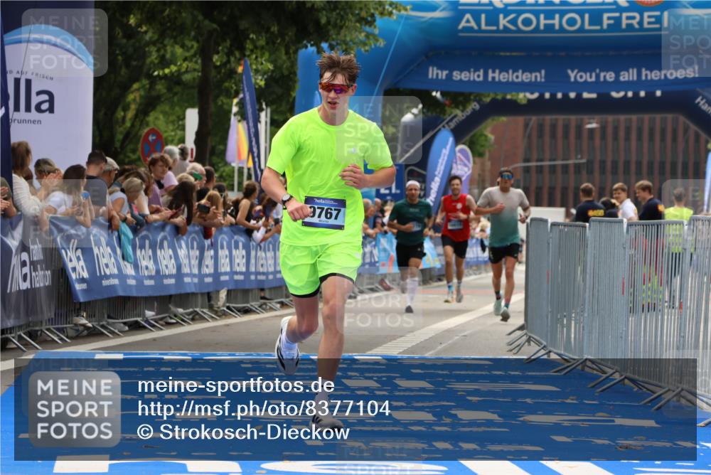 29.06.2025 - hella hamburg halbmarathon Strokosch-Dieckow http://msf.ph/oto/8377104 29.06.2025 10:25:55 Ziel 9767, 10468, 17258, 18692 meine-sportfotos.de