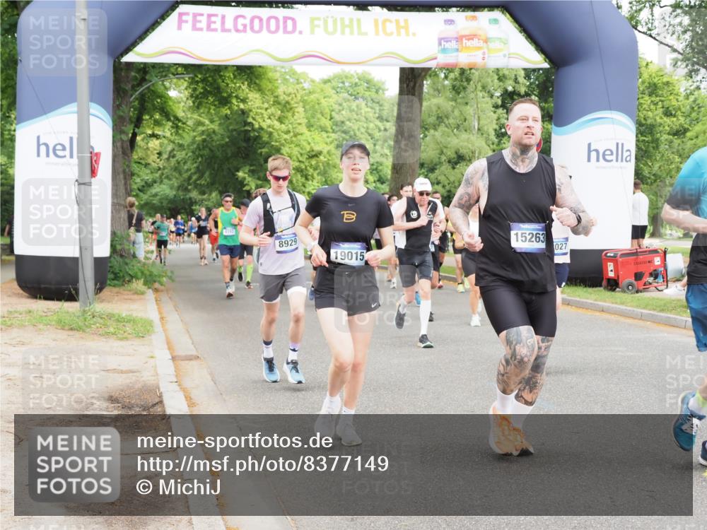 29.06.2025 - hella hamburg halbmarathon MichiJ http://msf.ph/oto/8377149 29.06.2025 10:45:36 Zwischen KM18-KM19 1642, 2027, 4796, 5675, 6636, 7138, 8929, 9230, 12144, 15263, 16922, 17810, 18730, 19002, 19003, 19015 meine-sportfotos.de