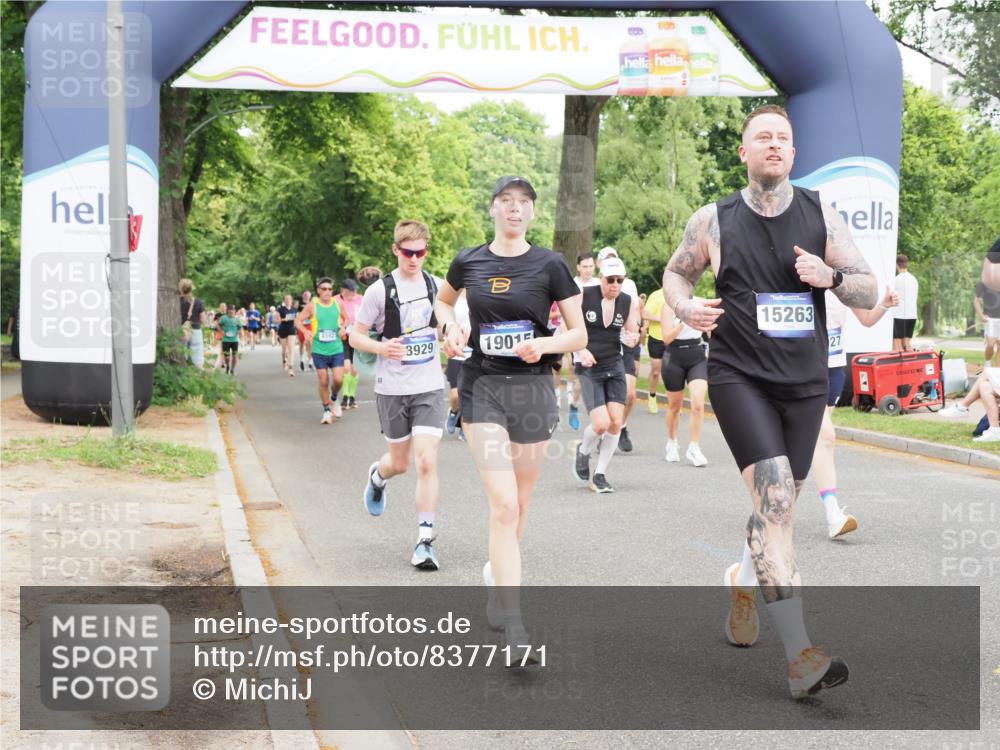 29.06.2025 - hella hamburg halbmarathon MichiJ http://msf.ph/oto/8377171 29.06.2025 10:45:36 Zwischen KM18-KM19 1642, 2027, 4796, 5675, 6636, 7138, 8929, 9230, 12144, 15263, 16922, 17810, 18730, 19002, 19003, 19015 meine-sportfotos.de