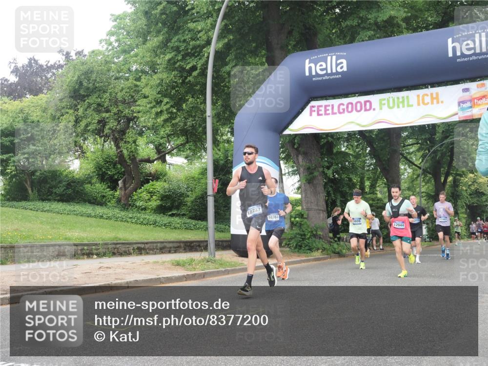 29.06.2025 - hella hamburg halbmarathon KatJ http://msf.ph/oto/8377200 29.06.2025 10:24:41 Zwischen KM18-KM19 3809, 6704 meine-sportfotos.de