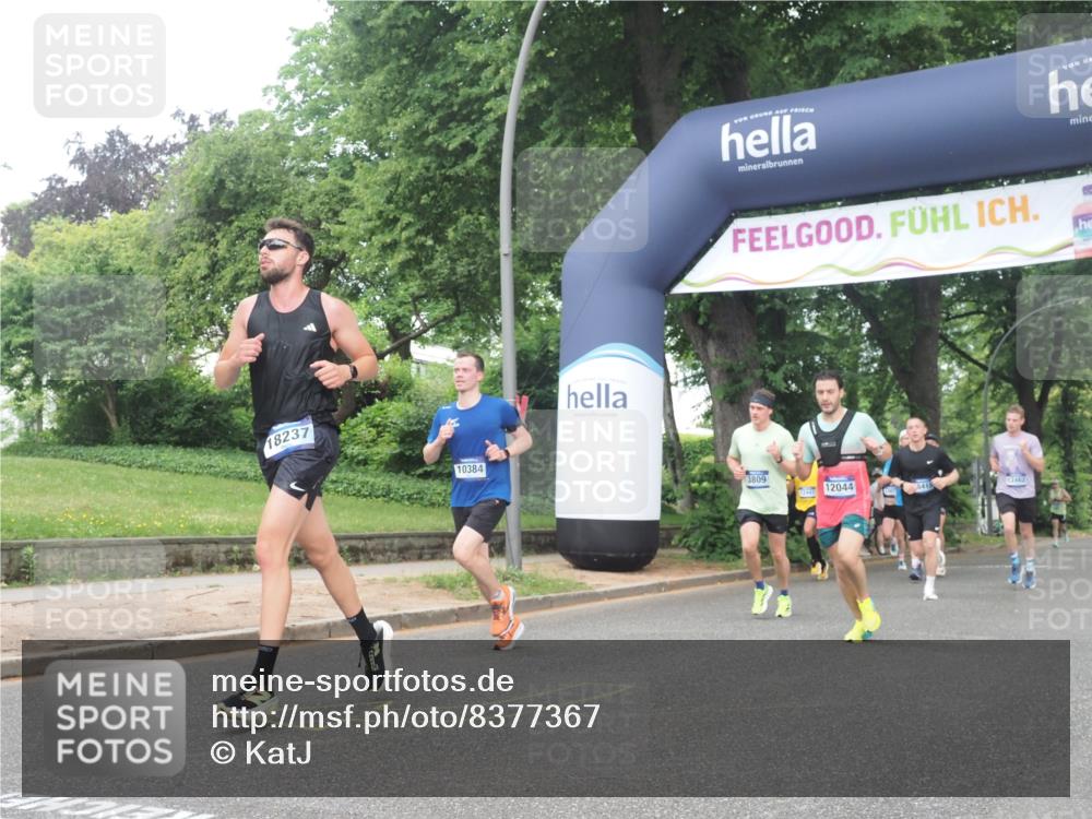 29.06.2025 - hella hamburg halbmarathon KatJ http://msf.ph/oto/8377367 29.06.2025 10:24:42 Zwischen KM18-KM19 3809, 6704 meine-sportfotos.de