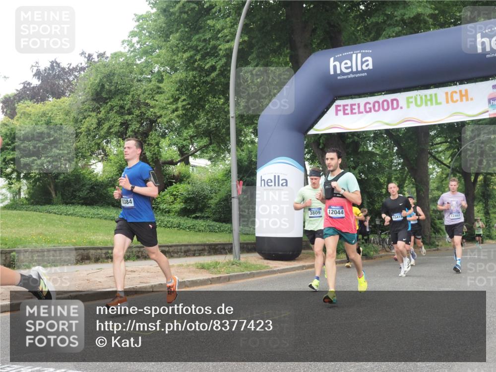 29.06.2025 - hella hamburg halbmarathon KatJ http://msf.ph/oto/8377423 29.06.2025 10:24:42 Zwischen KM18-KM19 3809, 6704 meine-sportfotos.de
