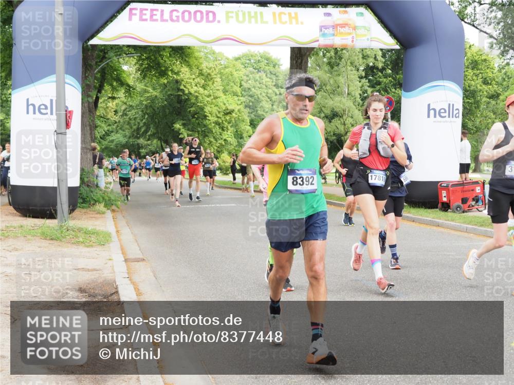 29.06.2025 - hella hamburg halbmarathon MichiJ http://msf.ph/oto/8377448 29.06.2025 10:45:40 Zwischen KM18-KM19 1642, 2027, 2584, 2677, 2759, 2855, 3114, 4550, 5675, 6636, 6860, 8392, 8929, 9230, 15263, 16922, 17810, 17852, 18730, 18833, 19002, 19003, 19015 meine-sportfotos.de