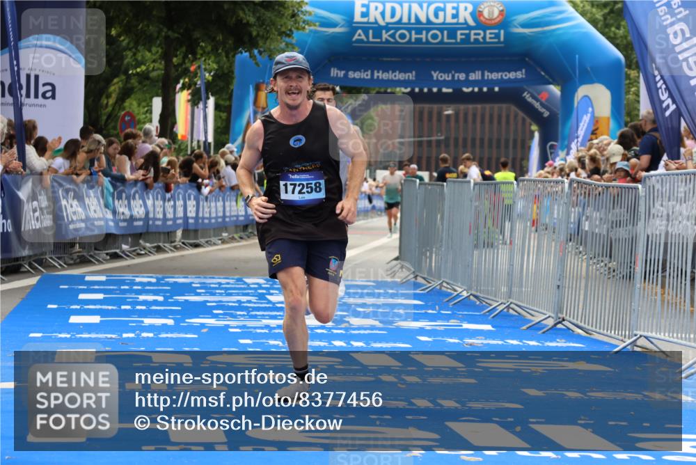 29.06.2025 - hella hamburg halbmarathon Strokosch-Dieckow http://msf.ph/oto/8377456 29.06.2025 10:25:50 Ziel 9767, 10468, 11228, 17258, 18692 meine-sportfotos.de
