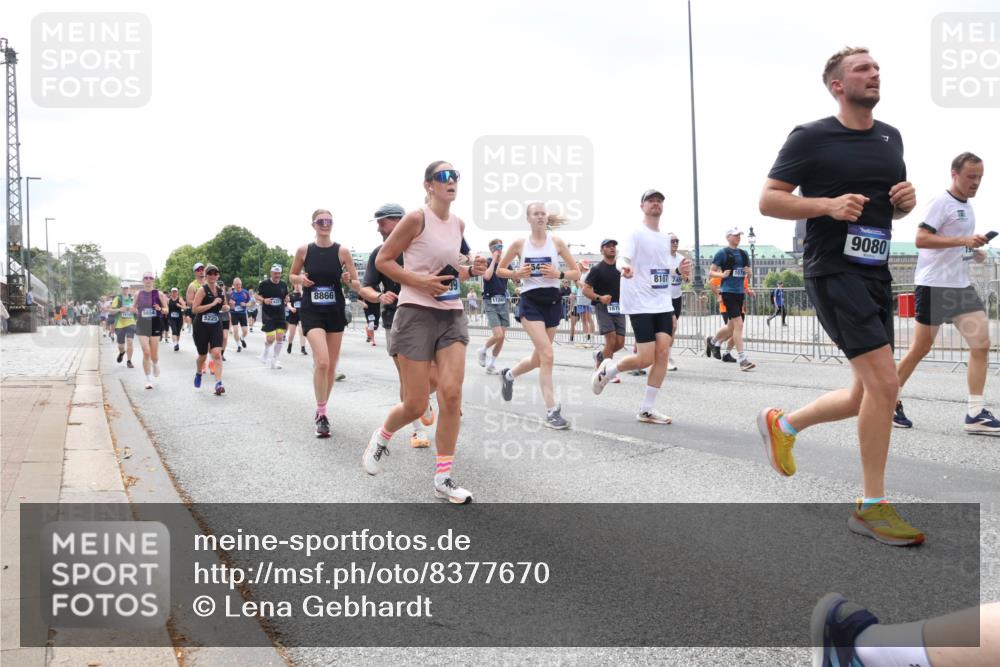 29.06.2025 - hella hamburg halbmarathon Lena Gebhardt http://msf.ph/oto/8377670 29.06.2025 10:40:03 Lombardsbrücke 5229, 8866, 11242, 8107, 9080, 1018, 1037, 1058, 1076, 1291, 1586, 1691, 1899, 2019, 2109, 2254, 2313, 2515, 2572, 2578, 2866, 2888, 2976, 3046, 3237, 3295, 3515, 3607, 3808, 3882, 3883, 3884, 4173, 4271, 4298, 4471, 4752, 4756, 5045, 5113, 5229, 5263, 5351, 5352, 5654, 5701, 5877, 5901, 6097, 6427, 6428, 6463, 6548, 6673, 6698, 6739, 6750, 6866, 6876, 6890, 6920, 7045, 7053, 7108, 7125, 7174, 7199, 7429, 7455, 7456, 7675, 7850, 8107, 8612, 9747, 10441 meine-sportfotos.de