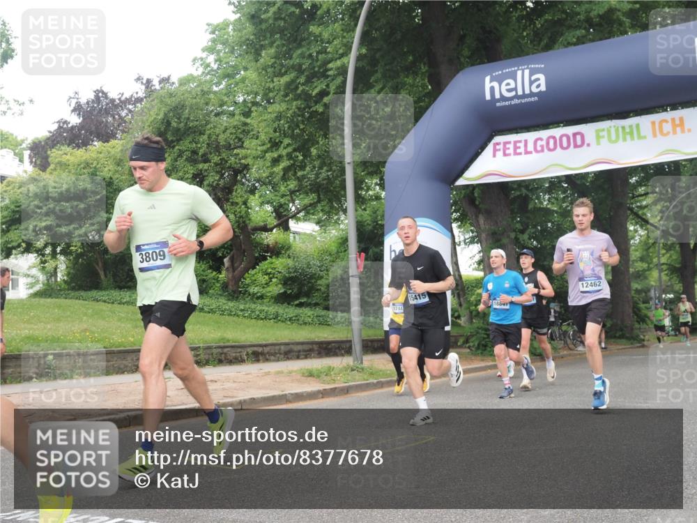 29.06.2025 - hella hamburg halbmarathon KatJ http://msf.ph/oto/8377678 29.06.2025 10:24:44 Zwischen KM18-KM19 3809 meine-sportfotos.de