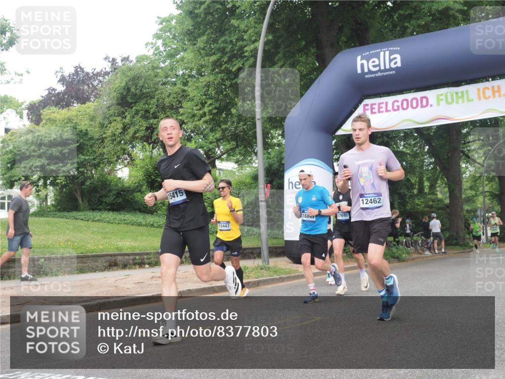 29.06.2025 - hella hamburg halbmarathon KatJ http://msf.ph/oto/8377803 29.06.2025 10:24:44 Zwischen KM18-KM19 3809 meine-sportfotos.de