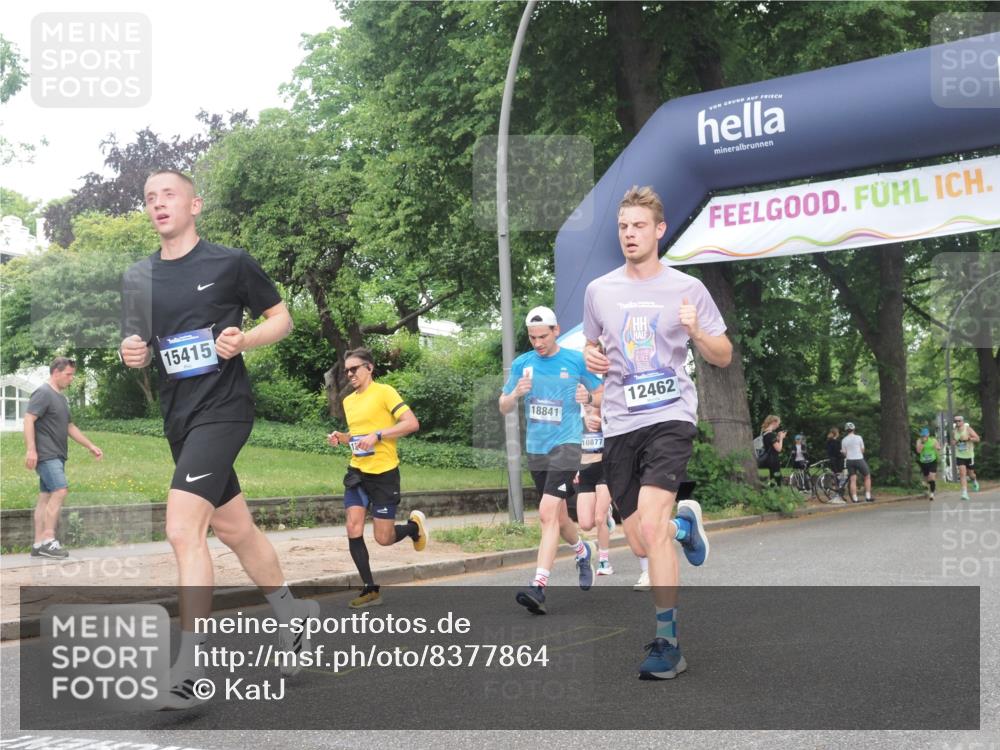 29.06.2025 - hella hamburg halbmarathon KatJ http://msf.ph/oto/8377864 29.06.2025 10:24:45 Zwischen KM18-KM19 3809 meine-sportfotos.de