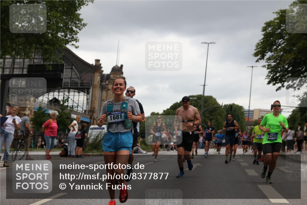 29.06.2025 - hella hamburg halbmarathon Yannick Fuchs http://msf.ph/oto/8377877 29.06.2025 10:54:32 20KM 1364, 1653, 1681, 2322, 2323, 2363, 4013, 6033, 6309, 6487, 6754, 7065, 7636, 8003, 8191, 8421, 8422, 8509, 8923, 10534, 10576, 11041, 11366, 11753, 11937, 12491, 13488, 13589, 14224, 14429, 14577, 15344, 17491, 17825, 17899, 17952, 18029, 18063, 19159, 19246 meine-sportfotos.de