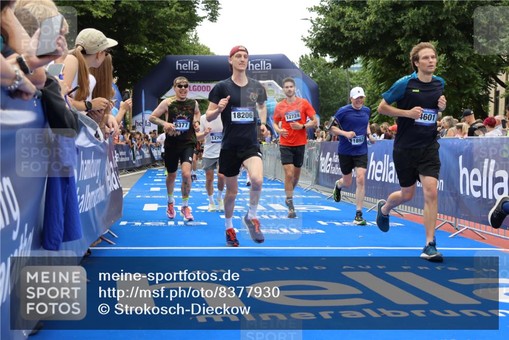 29.06.2025 - hella hamburg halbmarathon Strokosch-Dieckow http://msf.ph/oto/8377930 29.06.2025 10:48:00 Ziel 1086, 1604, 1613, 4324, 4528, 4601, 4711, 5022, 6377, 9626, 9638, 12706, 12724, 12747, 12808, 13570, 14730, 15333, 16094, 16149, 16766, 17451, 18206, 18922, 19198 meine-sportfotos.de