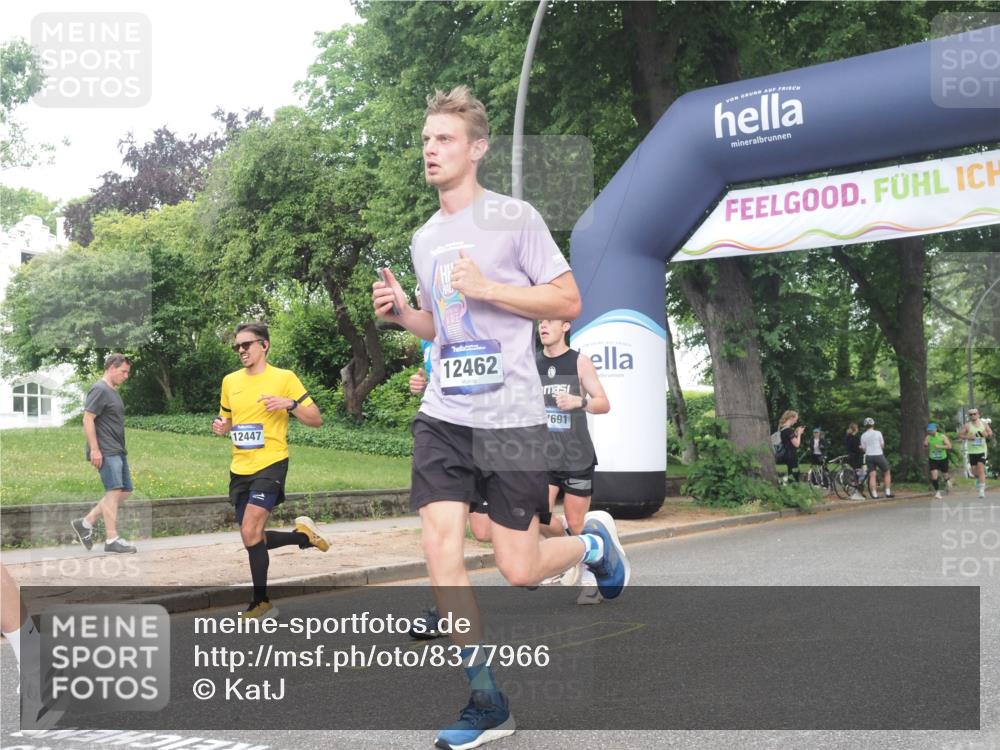 29.06.2025 - hella hamburg halbmarathon KatJ http://msf.ph/oto/8377966 29.06.2025 10:24:45 Zwischen KM18-KM19 3809 meine-sportfotos.de