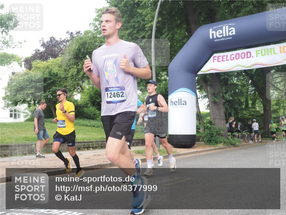29.06.2025 - hella hamburg halbmarathon KatJ http://msf.ph/oto/8377999 29.06.2025 10:24:45 Zwischen KM18-KM19 3809 meine-sportfotos.de