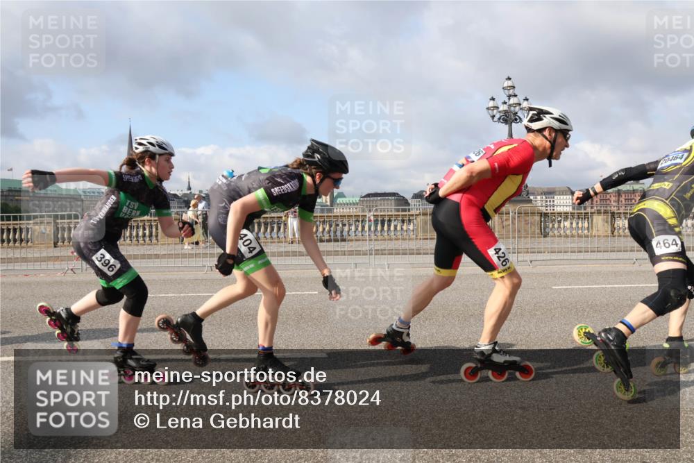 29.06.2025 - hella hamburg halbmarathon Lena Gebhardt http://msf.ph/oto/8378024 29.06.2025 08:51:26 Lombardsbrücke 396, 404, 426, 20464, 464 meine-sportfotos.de