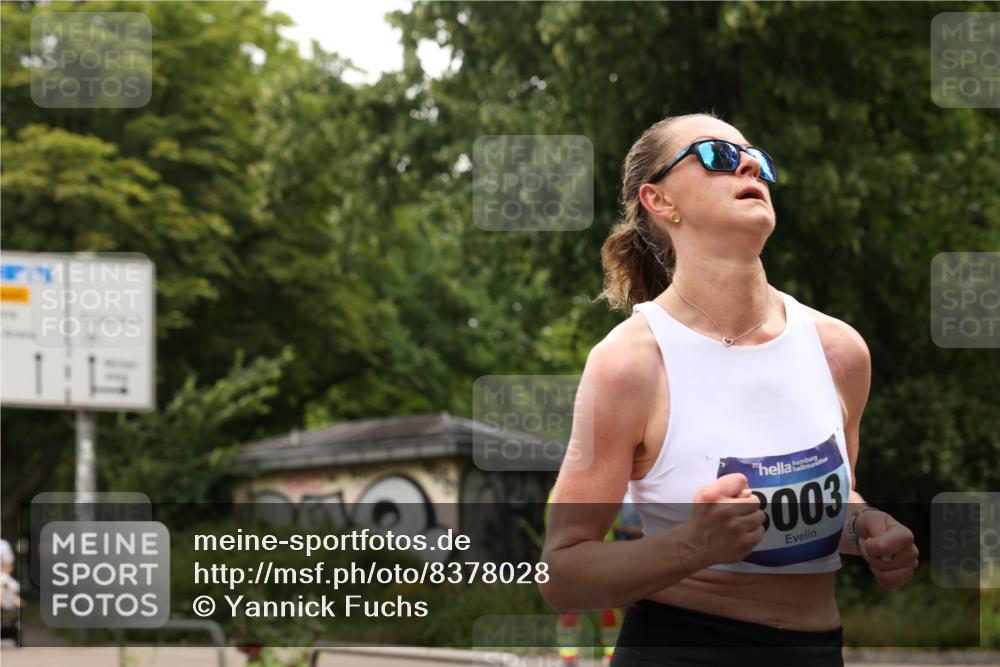 29.06.2025 - hella hamburg halbmarathon Yannick Fuchs http://msf.ph/oto/8378028 29.06.2025 10:54:32 20KM 1364, 1653, 1681, 2322, 2323, 2363, 4013, 6033, 6309, 6487, 6754, 7065, 7636, 8003, 8191, 8421, 8422, 8509, 8923, 10534, 10576, 11041, 11366, 11753, 11937, 12491, 13488, 13589, 14224, 14429, 14577, 15344, 17491, 17825, 17899, 17952, 18029, 18063, 19159, 19246 meine-sportfotos.de