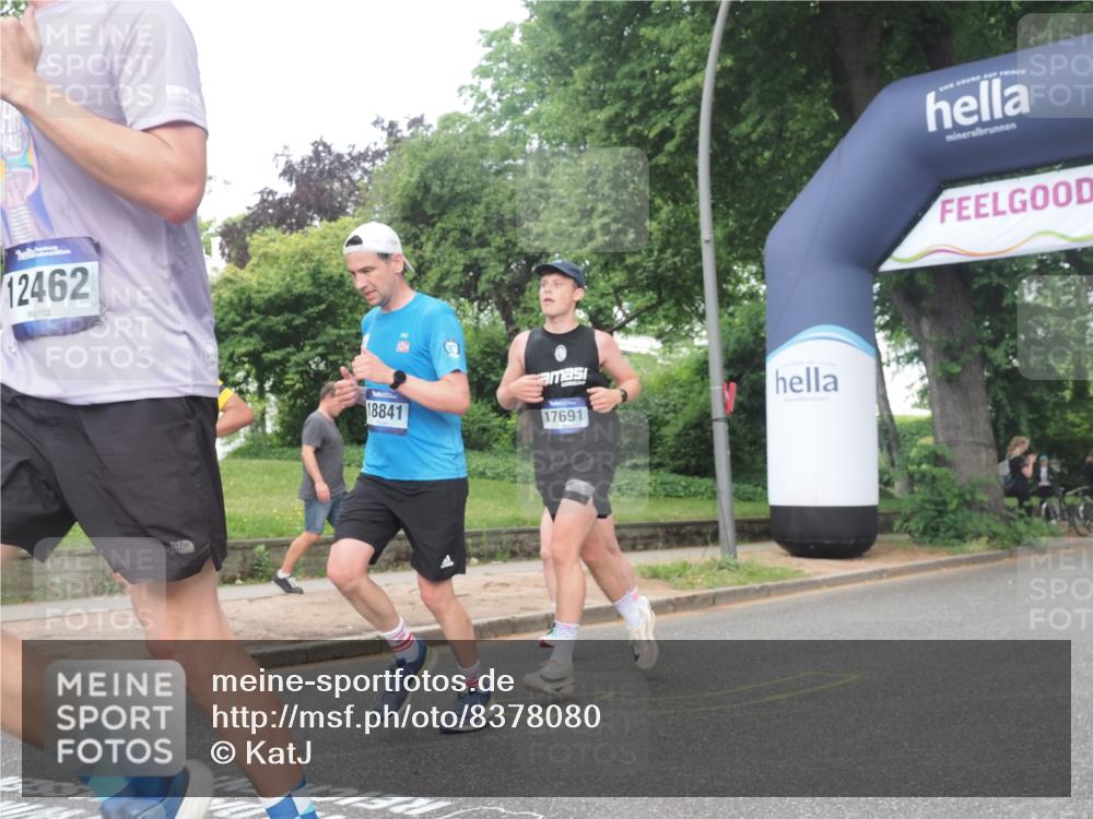 29.06.2025 - hella hamburg halbmarathon KatJ http://msf.ph/oto/8378080 29.06.2025 10:24:46 Zwischen KM18-KM19 3809 meine-sportfotos.de