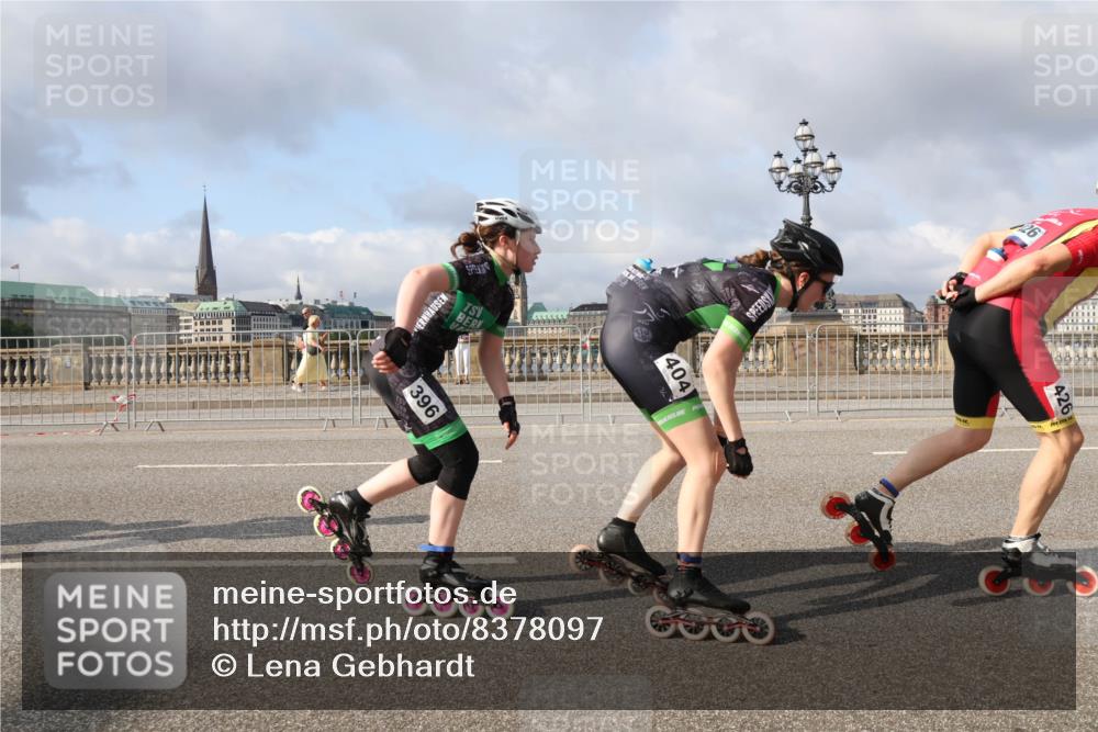 29.06.2025 - hella hamburg halbmarathon Lena Gebhardt http://msf.ph/oto/8378097 29.06.2025 08:51:26 Lombardsbrücke 396, 404, 426 meine-sportfotos.de
