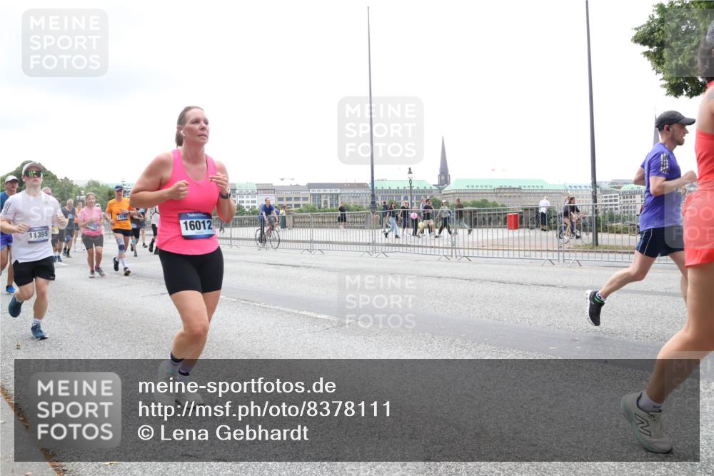 29.06.2025 - hella hamburg halbmarathon Lena Gebhardt http://msf.ph/oto/8378111 29.06.2025 10:49:22 Lombardsbrücke 10782, 11395, 16012, 1525, 1625, 1805, 2067, 2160, 2395, 2527, 2541, 2668, 2713, 2927, 3070, 3086, 3183, 3215, 3232, 3253, 3383, 3943, 4403, 4525, 4527, 4589, 4769, 4809, 5106, 5118, 5463, 5479, 5480, 5551, 5552, 6015, 6191, 6437, 6566, 6694, 6979, 6989, 7301, 7305, 7339, 7650, 7931, 7936, 8549, 9245, 9261, 9341, 9359, 10033, 10038, 10081, 10130, 10333, 10479, 10782, 10785, 11000, 11031, 11192, 11558, 11631, 12388 meine-sportfotos.de