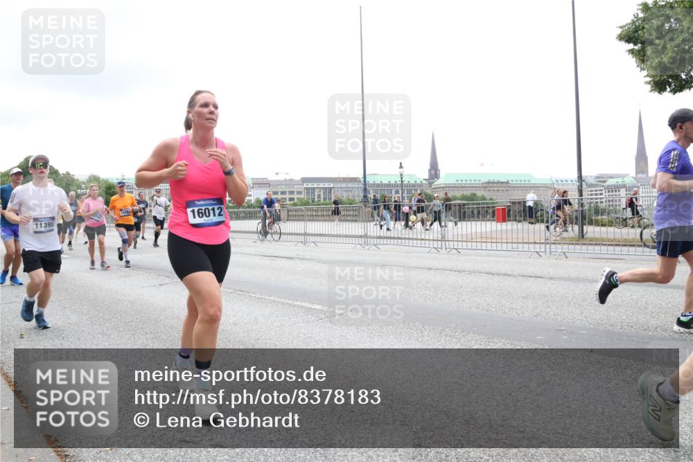 29.06.2025 - hella hamburg halbmarathon Lena Gebhardt http://msf.ph/oto/8378183 29.06.2025 10:49:22 Lombardsbrücke 11395, 107, 16012, 1525, 1625, 1805, 2067, 2160, 2395, 2527, 2541, 2668, 2713, 2927, 3070, 3086, 3183, 3215, 3232, 3253, 3383, 3943, 4403, 4525, 4527, 4589, 4769, 4809, 5106, 5118, 5463, 5479, 5480, 5551, 5552, 6015, 6191, 6437, 6566, 6694, 6979, 6989, 7301, 7305, 7339, 7650, 7931, 7936, 8549, 9245, 9261, 9341, 9359, 10033, 10038, 10081, 10130, 10333, 10479, 10782, 10785, 11000, 11031, 11192, 11558, 11631, 12388 meine-sportfotos.de