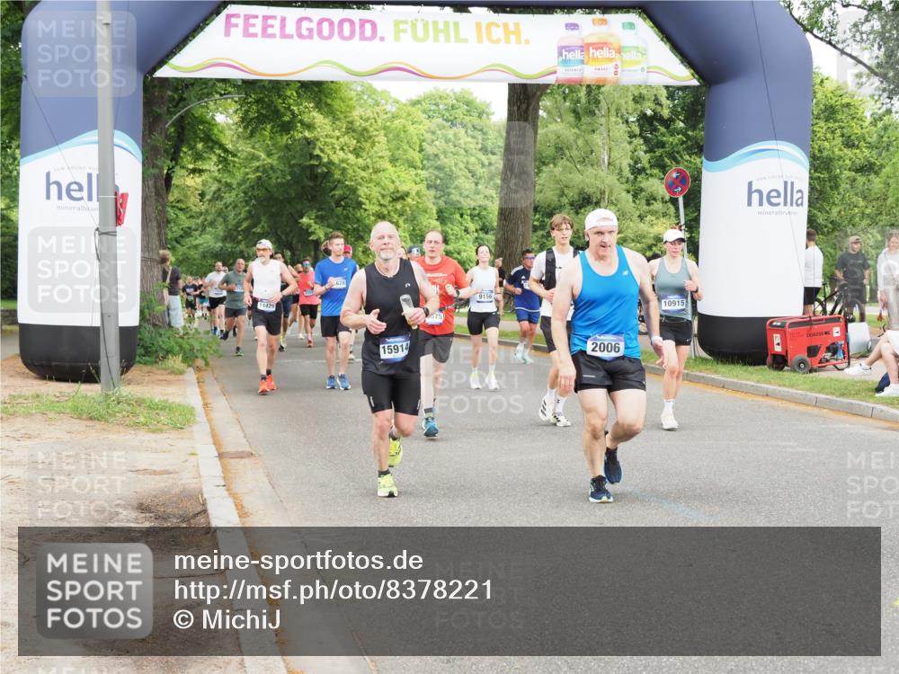 29.06.2025 - hella hamburg halbmarathon MichiJ http://msf.ph/oto/8378221 29.06.2025 10:45:55 Zwischen KM18-KM19 1285, 2006, 5926, 6202, 9156, 9353, 10539, 10915, 12509, 14375, 14628, 15914, 17825, 18153 meine-sportfotos.de