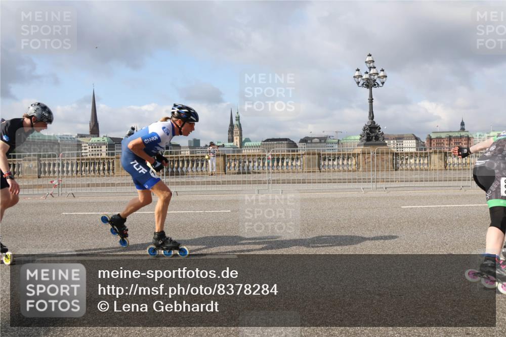 29.06.2025 - hella hamburg halbmarathon Lena Gebhardt http://msf.ph/oto/8378284 29.06.2025 08:51:27 Lombardsbrücke  meine-sportfotos.de