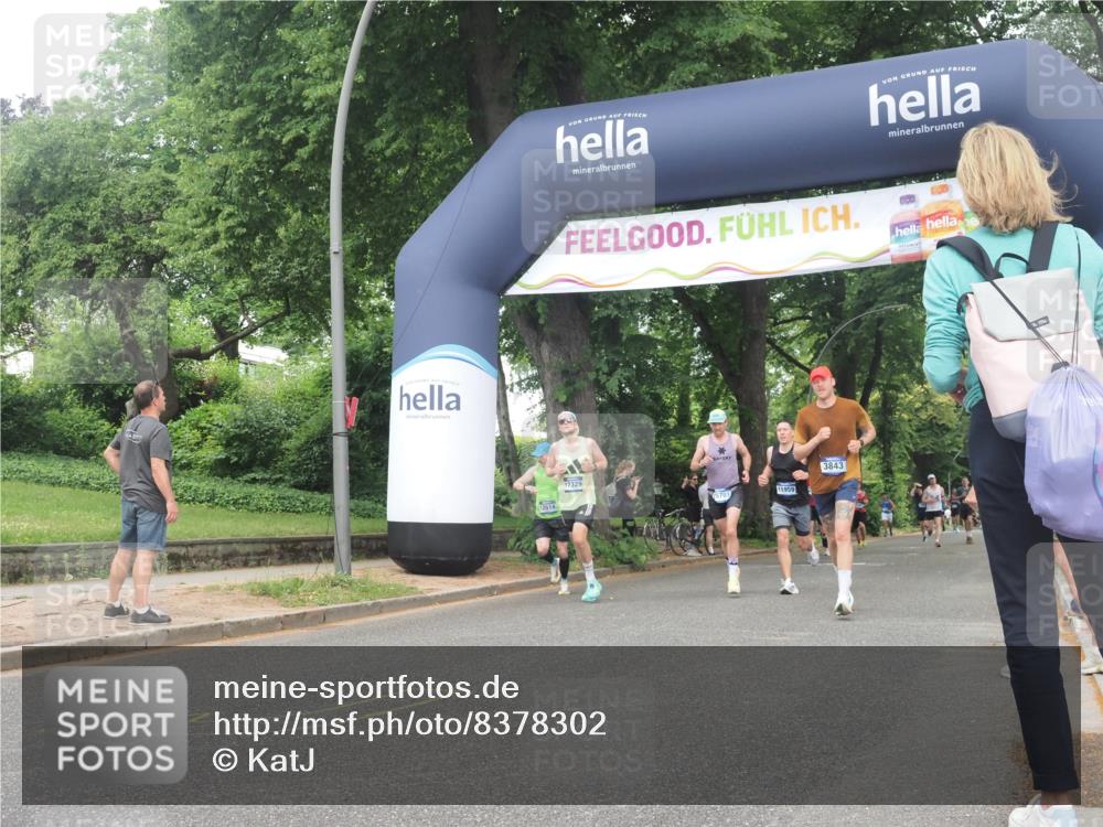 29.06.2025 - hella hamburg halbmarathon KatJ http://msf.ph/oto/8378302 29.06.2025 10:24:49 Zwischen KM18-KM19 3843 meine-sportfotos.de