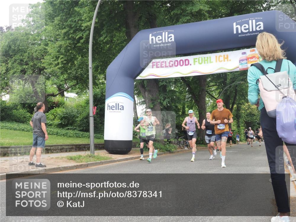 29.06.2025 - hella hamburg halbmarathon KatJ http://msf.ph/oto/8378341 29.06.2025 10:24:49 Zwischen KM18-KM19 3843 meine-sportfotos.de