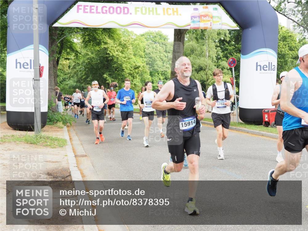 29.06.2025 - hella hamburg halbmarathon MichiJ http://msf.ph/oto/8378395 29.06.2025 10:45:56 Zwischen KM18-KM19 1285, 2006, 5926, 6202, 9156, 9353, 10539, 10915, 12509, 14375, 14628, 15914, 17825, 18153 meine-sportfotos.de