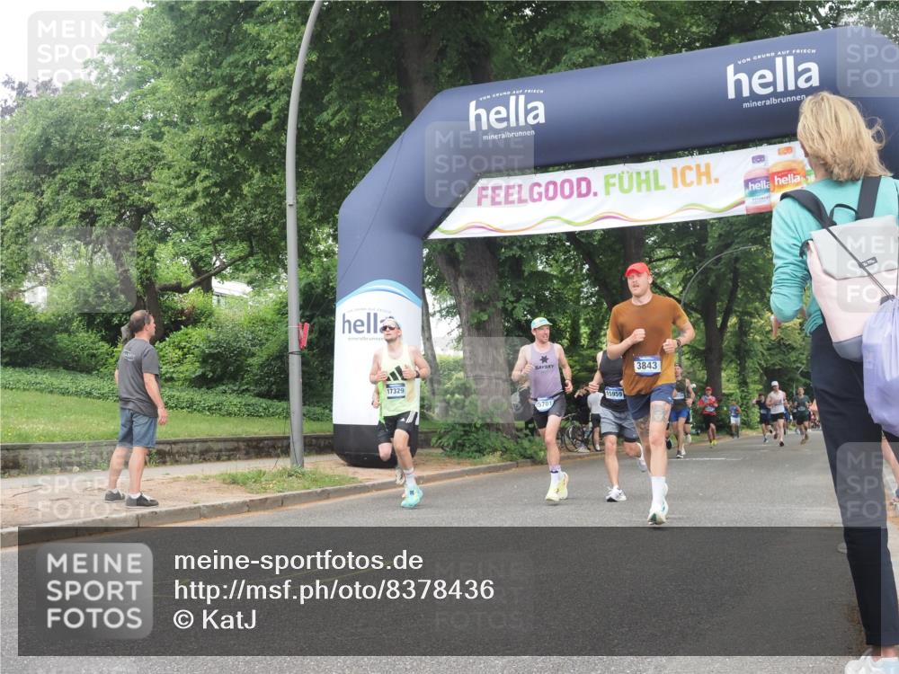 29.06.2025 - hella hamburg halbmarathon KatJ http://msf.ph/oto/8378436 29.06.2025 10:24:50 Zwischen KM18-KM19 3843 meine-sportfotos.de