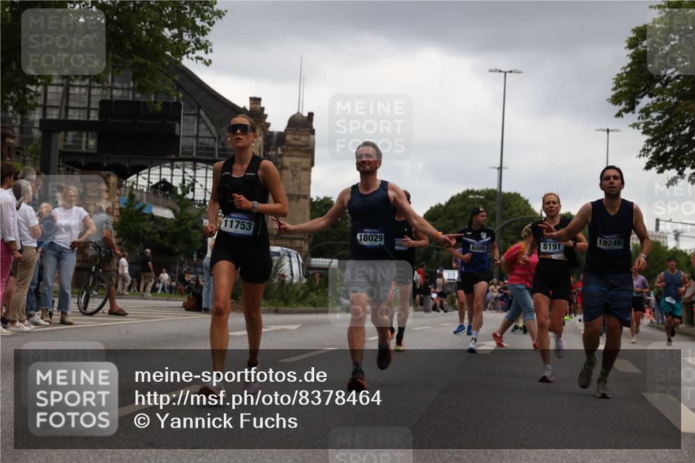 29.06.2025 - hella hamburg halbmarathon Yannick Fuchs http://msf.ph/oto/8378464 29.06.2025 10:54:36 20KM 1364, 1414, 1653, 1681, 2322, 2323, 2363, 6033, 6201, 6309, 6487, 6754, 6757, 7006, 7065, 7636, 8003, 8191, 8421, 8422, 8509, 8662, 8923, 9020, 9021, 10534, 10576, 11041, 11366, 11623, 11702, 11753, 11782, 11937, 12491, 13488, 13589, 14429, 15269, 17491, 17825, 17899, 17952, 18029, 18063, 19159, 19246 meine-sportfotos.de