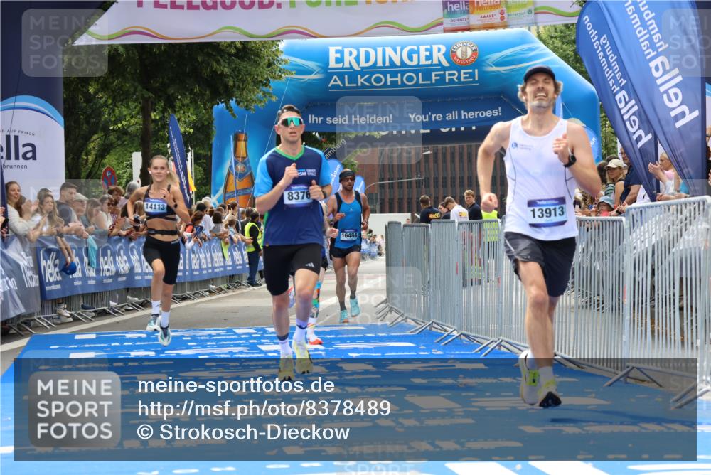 29.06.2025 - hella hamburg halbmarathon Strokosch-Dieckow http://msf.ph/oto/8378489 29.06.2025 10:25:10 Ziel 8376, 11078, 11994, 13913, 14113, 15483, 16484 meine-sportfotos.de