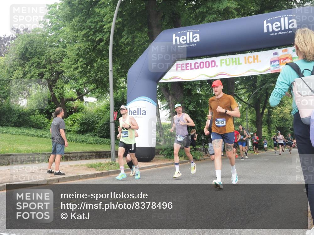 29.06.2025 - hella hamburg halbmarathon KatJ http://msf.ph/oto/8378496 29.06.2025 10:24:50 Zwischen KM18-KM19 3843 meine-sportfotos.de