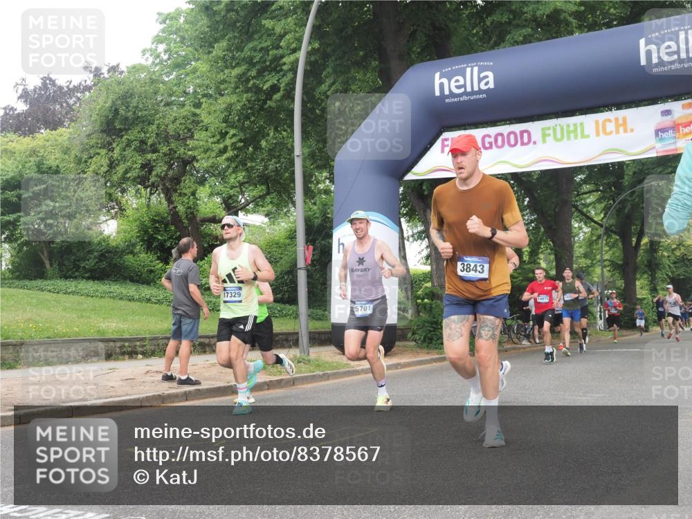 29.06.2025 - hella hamburg halbmarathon KatJ http://msf.ph/oto/8378567 29.06.2025 10:24:51 Zwischen KM18-KM19 3843 meine-sportfotos.de