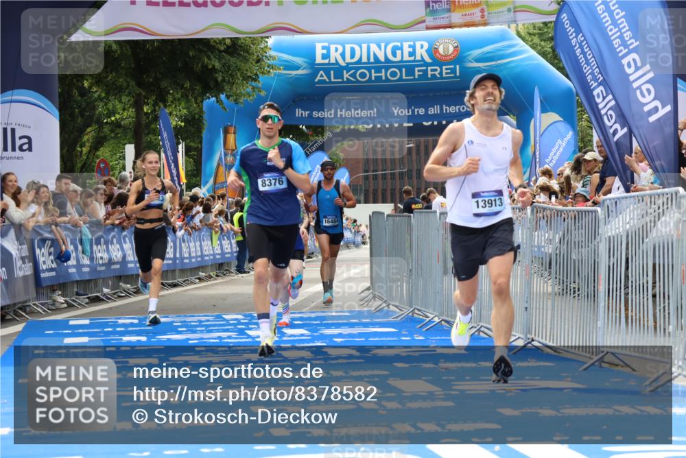 29.06.2025 - hella hamburg halbmarathon Strokosch-Dieckow http://msf.ph/oto/8378582 29.06.2025 10:25:10 Ziel 8376, 11078, 11994, 13913, 14113, 15483, 16484 meine-sportfotos.de